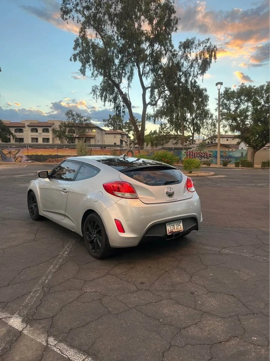 2012 Hyundai Veloster - Image 4 of 7