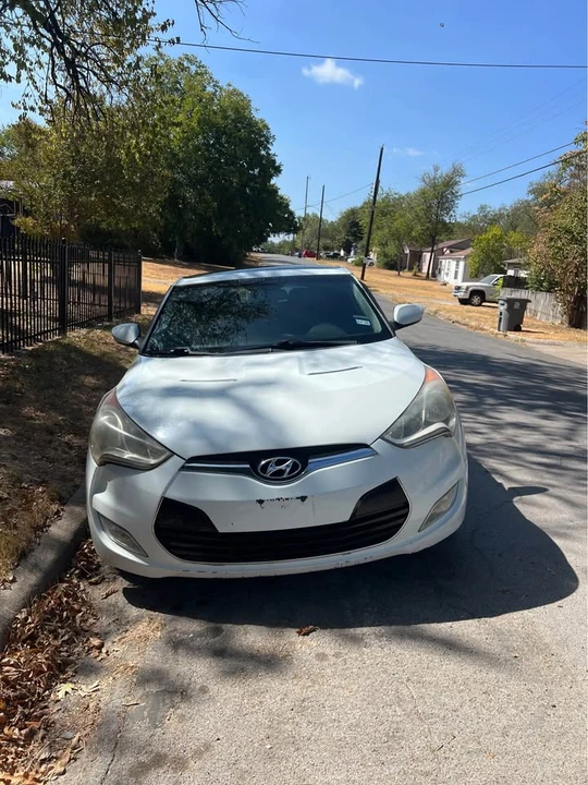 2012 Hyundai Veloster - Image 3 of 3