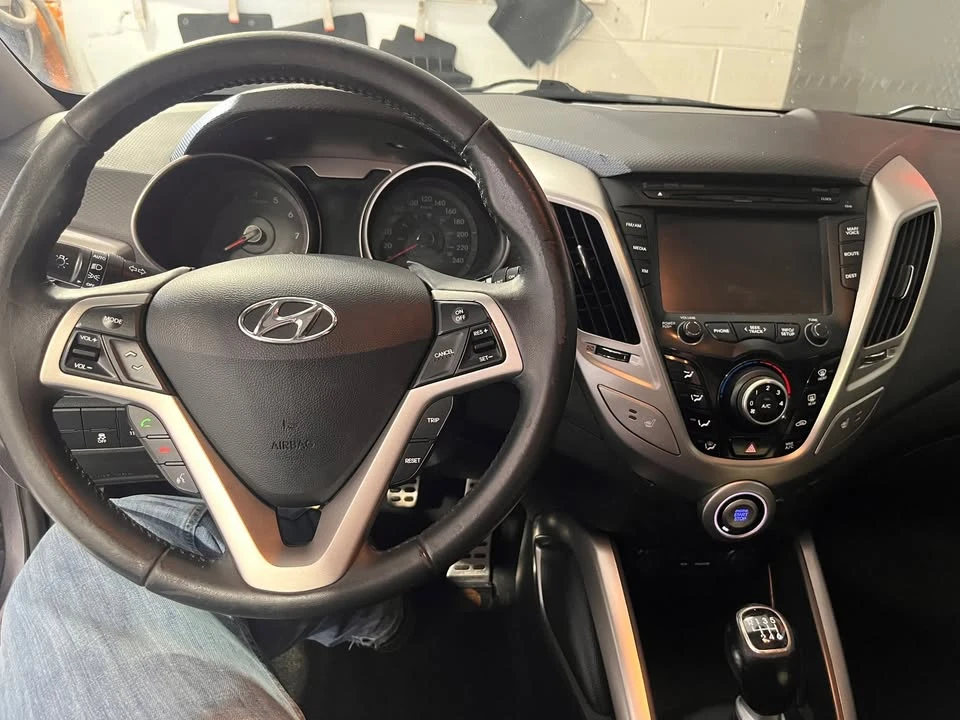 2012 Hyundai Veloster - Image 9 of 16
