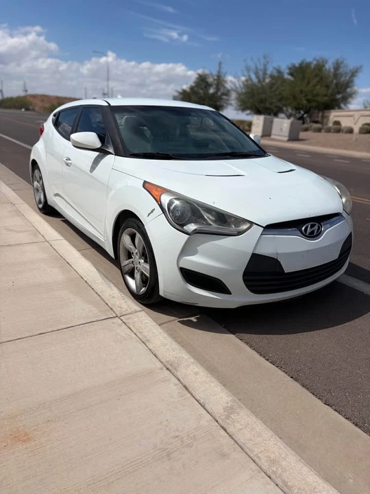 2012 Hyundai Veloster - Image 2 of 6