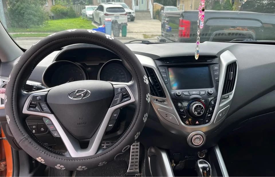 2012 Hyundai Veloster - Image 4 of 8
