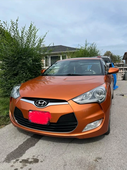 2012 Hyundai Veloster - Image 2 of 8