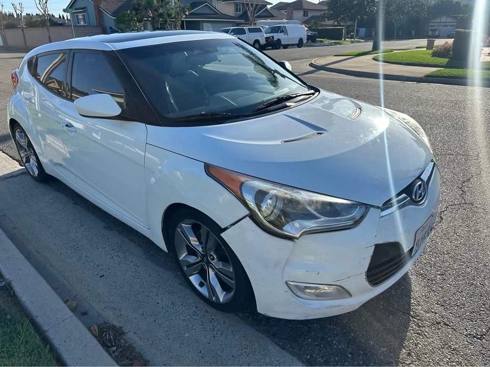 2012 Hyundai Veloster - Image 3 of 19