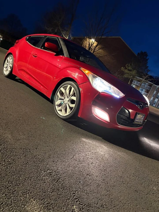 2012 Hyundai Veloster - Image 5 of 10