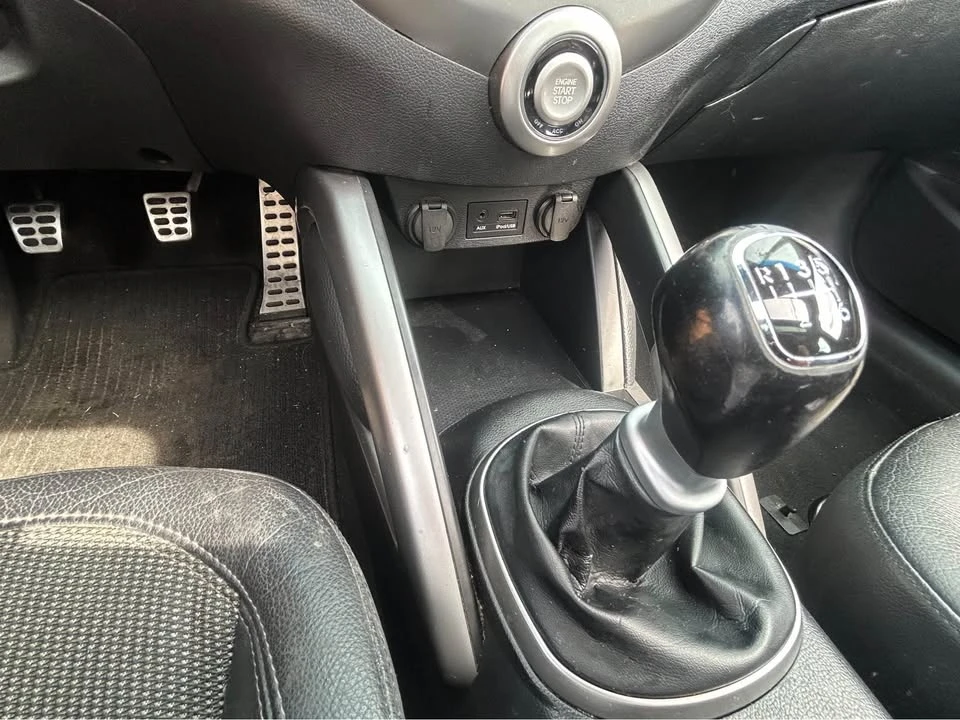 2012 Hyundai Veloster - Image 5 of 5