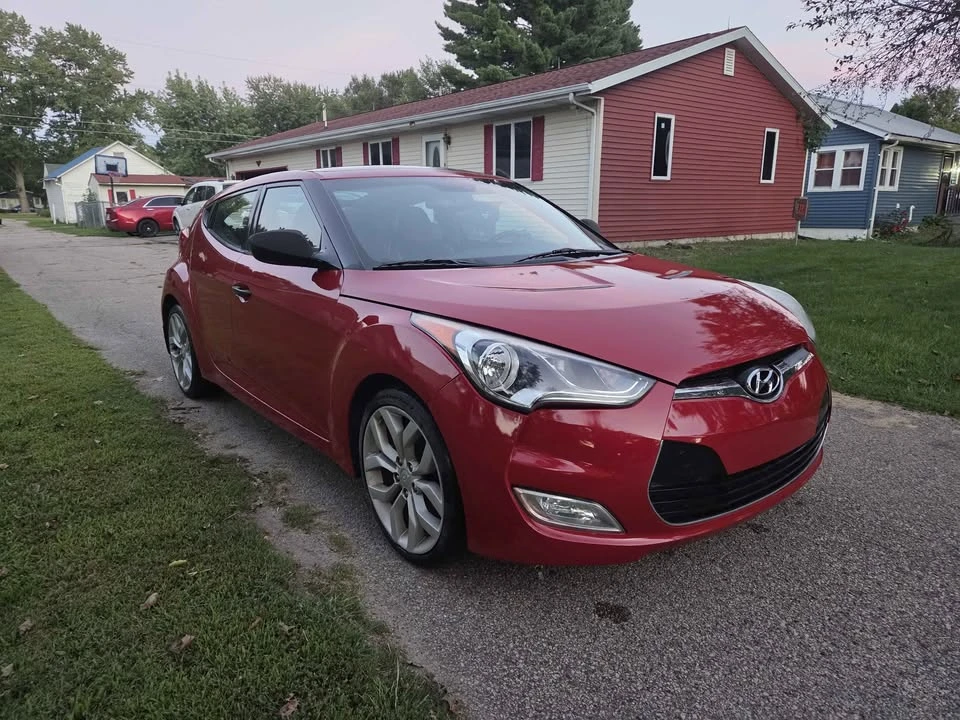 2012 Hyundai Veloster - Image 2 of 8
