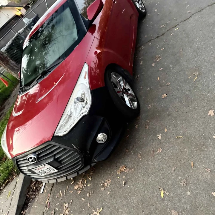 2012 Hyundai Veloster - Image 4 of 4