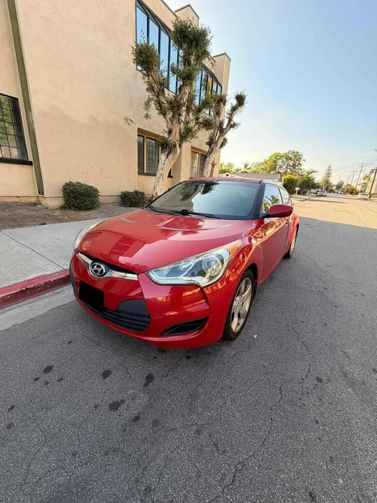 2012 Hyundai Veloster - Image 2 of 6