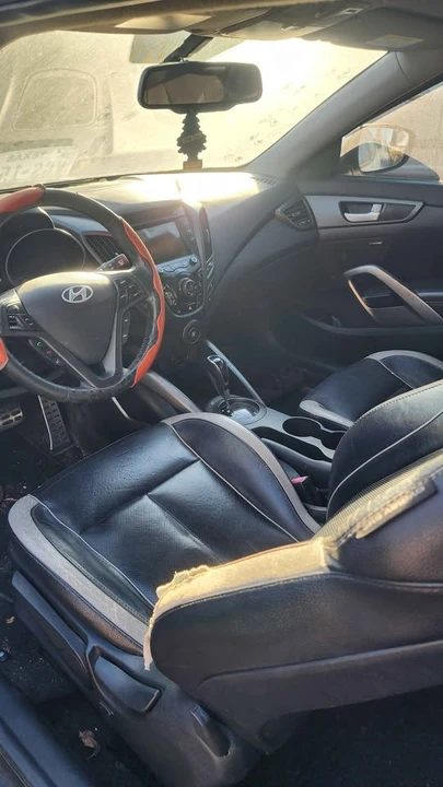 2012 Hyundai Veloster - Image 3 of 8