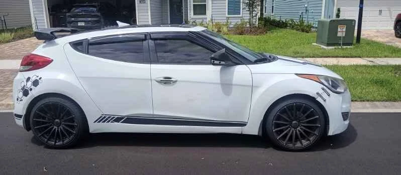 2012 Hyundai Veloster - Image 4 of 13