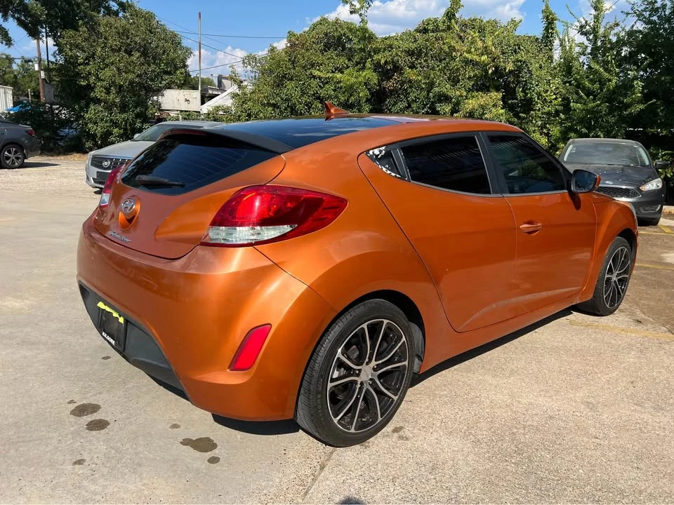 2012 Hyundai Veloster - Image 3 of 10