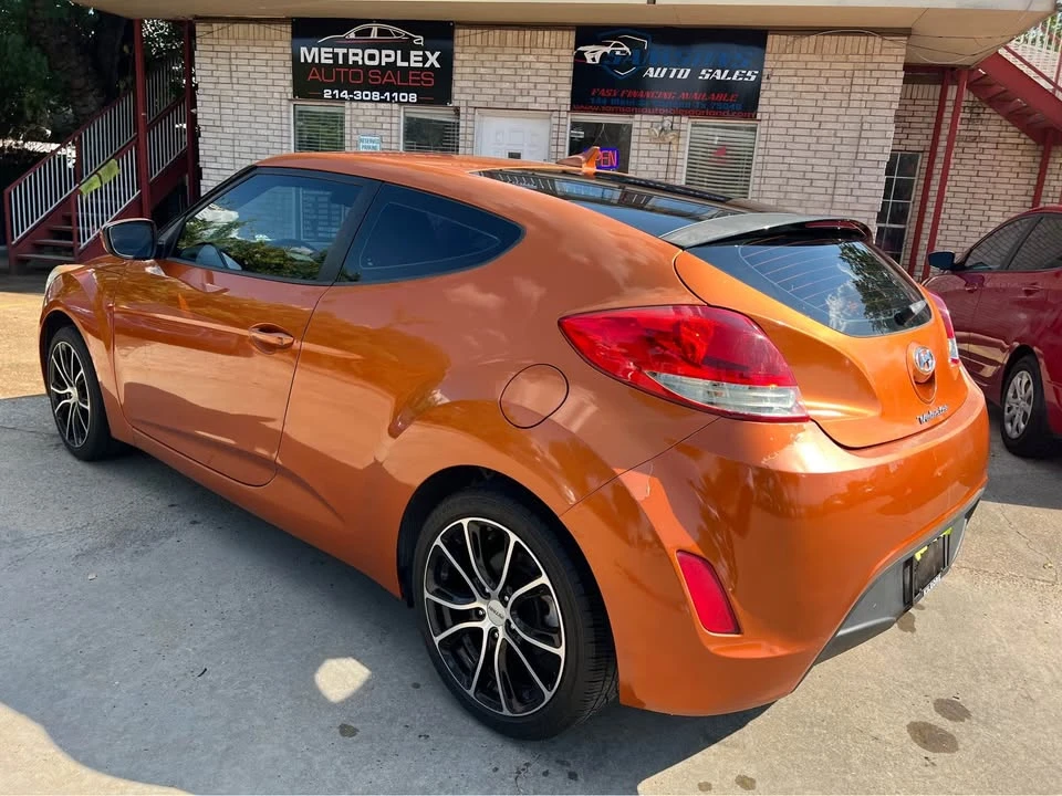 2012 Hyundai Veloster - Image 4 of 10
