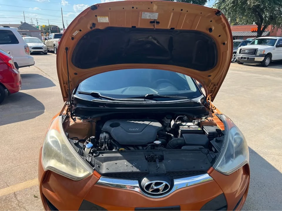 2012 Hyundai Veloster - Image 10 of 10