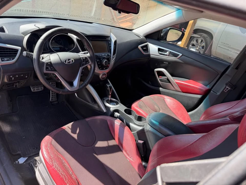 2012 Hyundai Veloster - Image 3 of 4