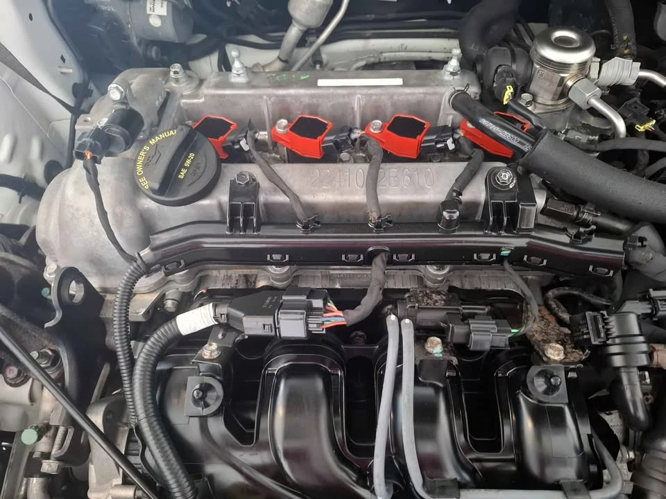 2012 Hyundai Veloster - Image 11 of 12