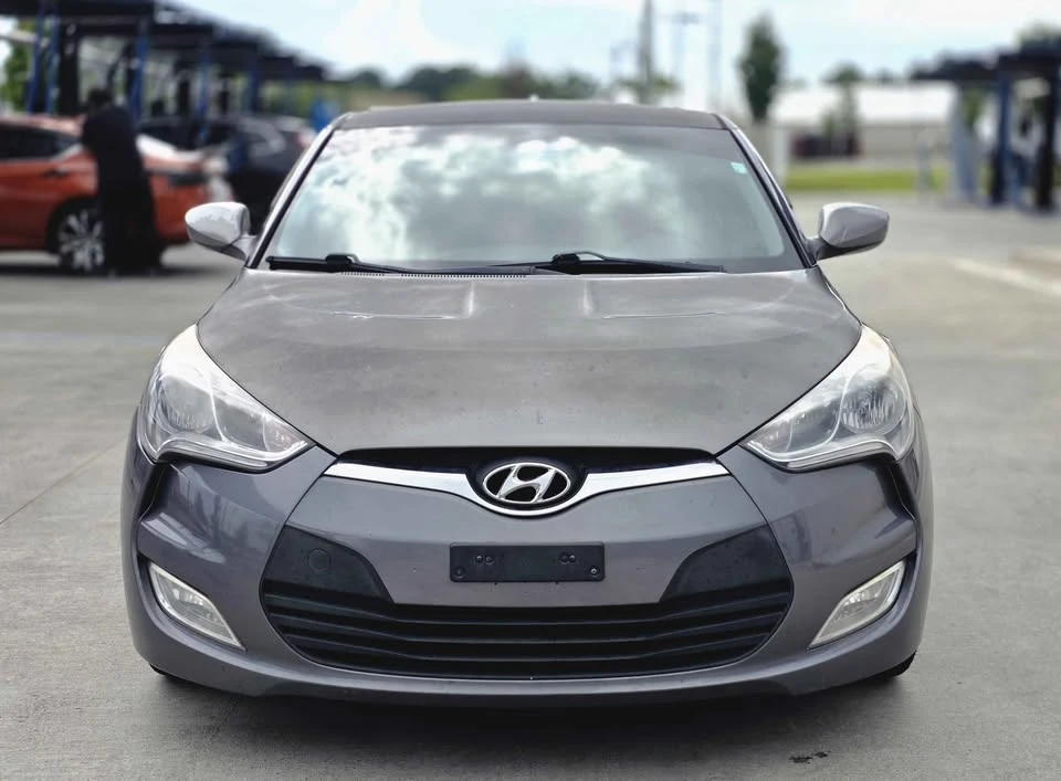 2012 Hyundai Veloster - Image 6 of 18