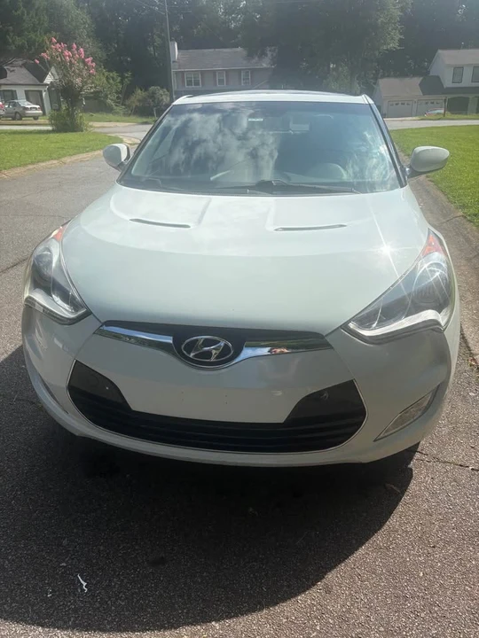 2012 Hyundai Veloster - Image 2 of 16