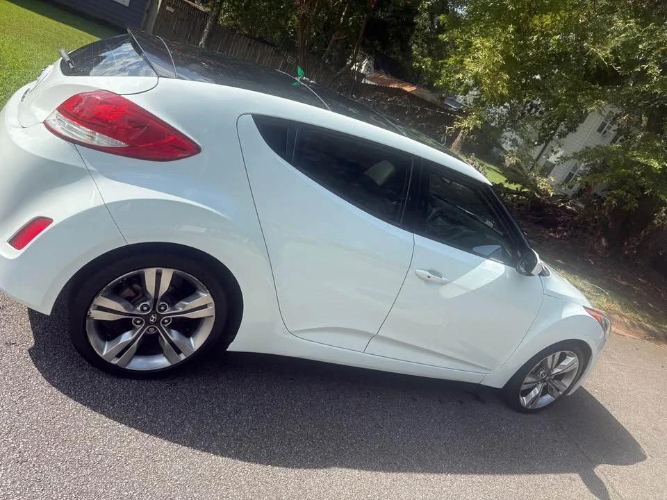 2012 Hyundai Veloster - Image 8 of 16