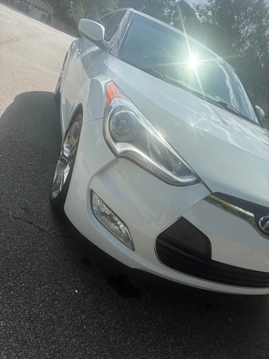 2012 Hyundai Veloster - Image 14 of 15