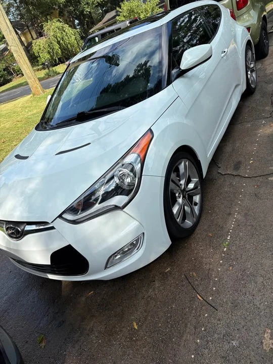 2012 Hyundai Veloster - Image 8 of 15