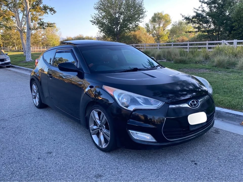 2012 Hyundai Veloster - Image 10 of 20