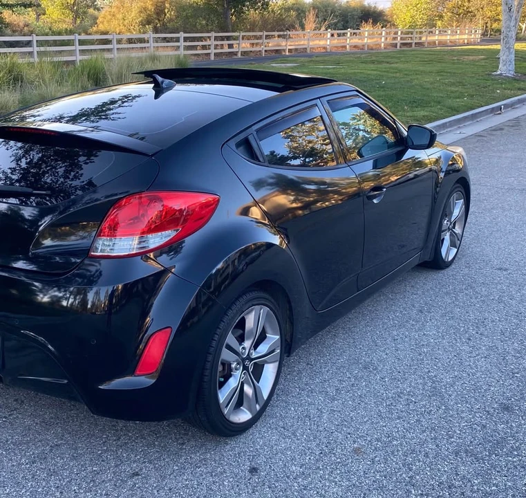 2012 Hyundai Veloster - Image 4 of 20