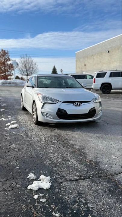 2012 Hyundai Veloster - Image 2 of 6