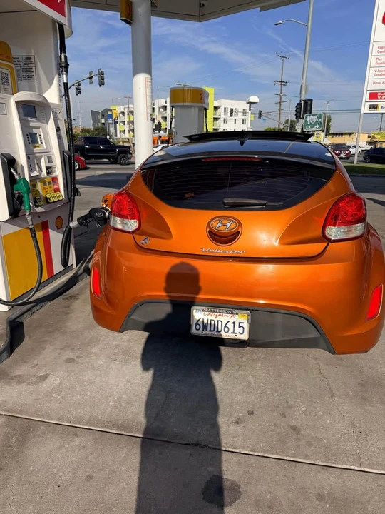 2012 Hyundai Veloster - Image 6 of 8