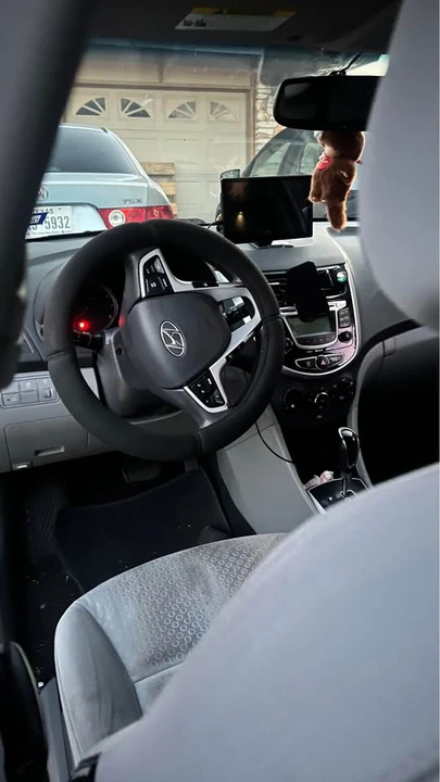 2012 Hyundai Accent - Image 7 of 12