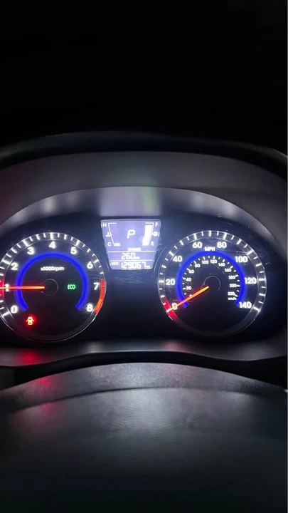2012 Hyundai Accent - Image 11 of 12