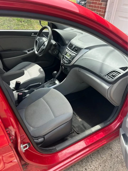 2012 Hyundai Accent - Image 6 of 6
