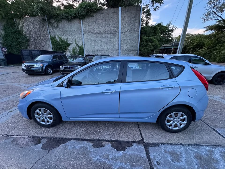 2012 Hyundai Accent - Image 7 of 20