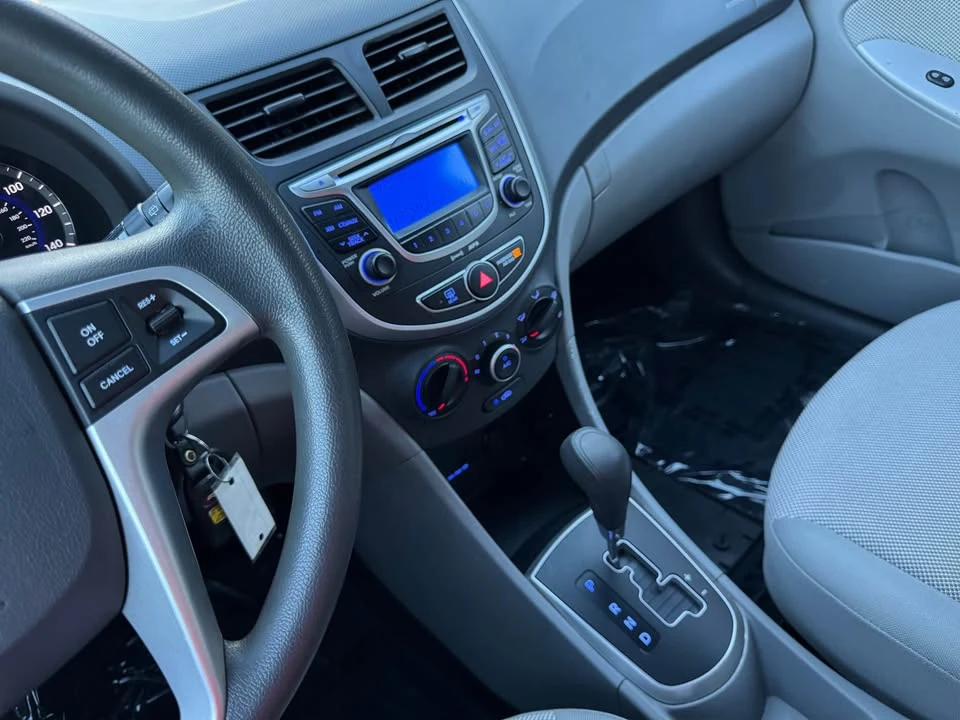 2012 Hyundai Accent - Image 9 of 20
