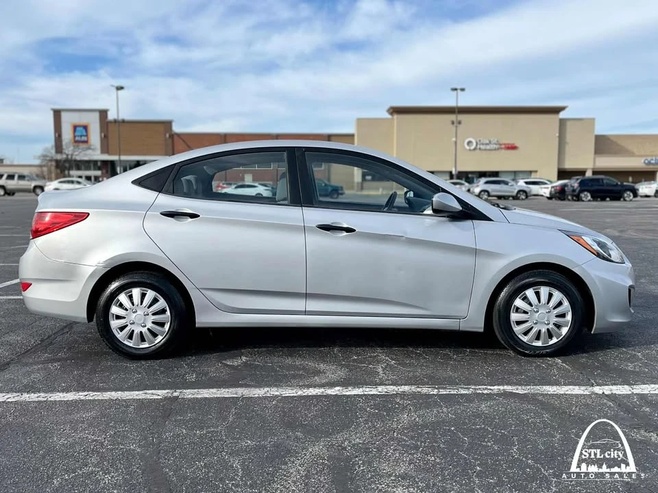2012 Hyundai Accent - Image 7 of 16