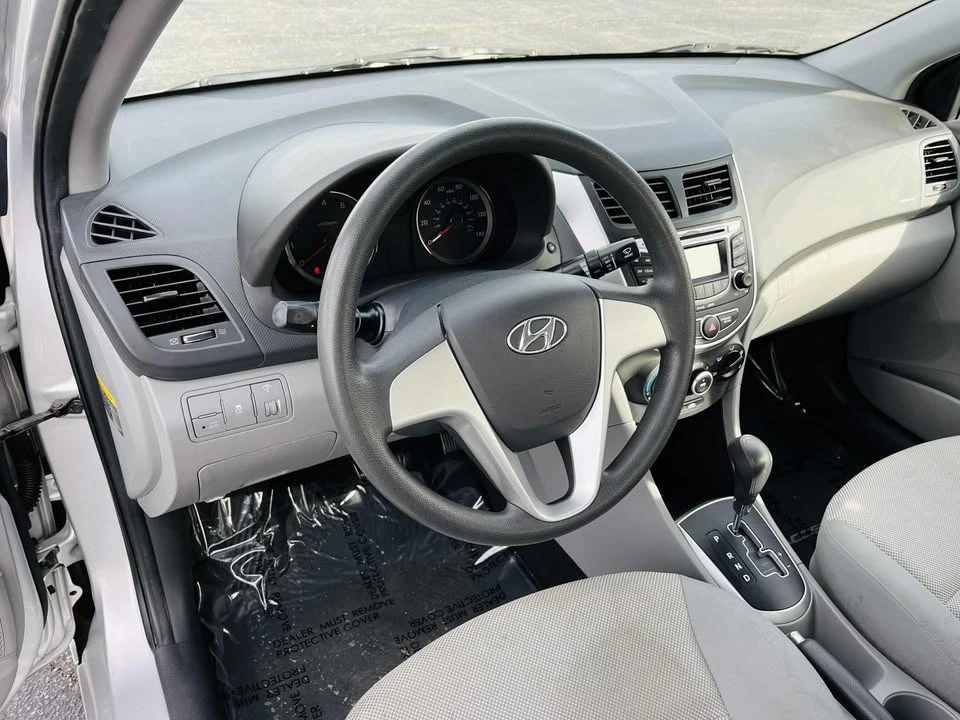 2012 Hyundai Accent - Image 11 of 16
