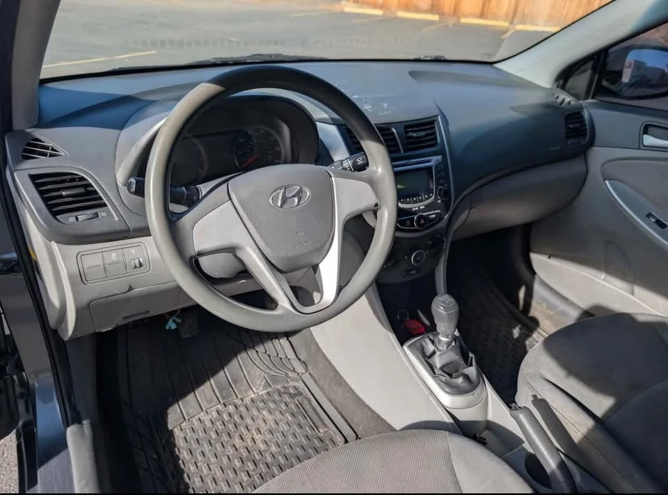 2012 Hyundai Accent - Image 6 of 11