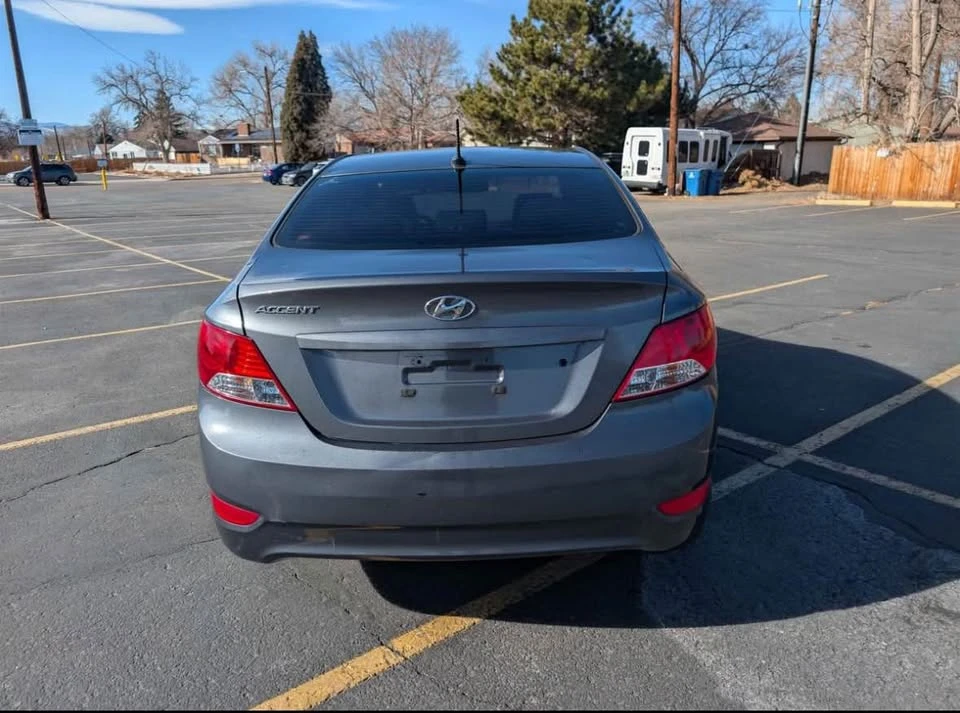 2012 Hyundai Accent - Image 10 of 11