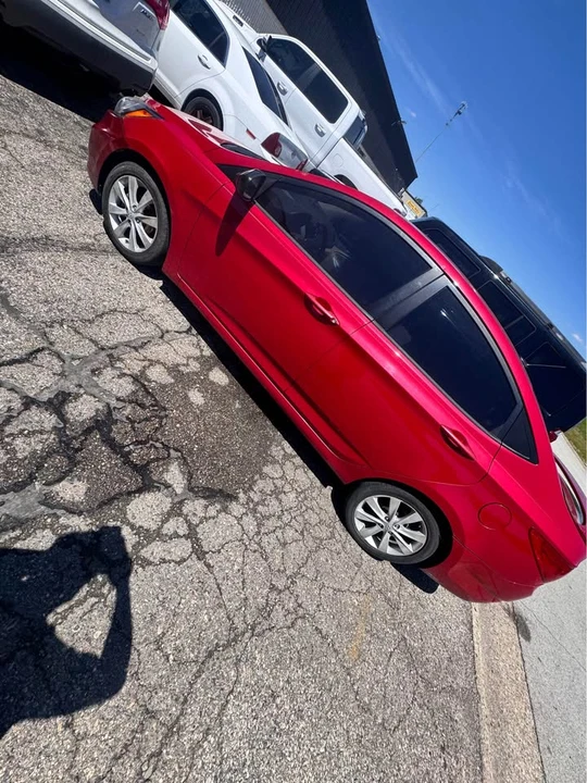 2012 Hyundai Accent - Image 2 of 5