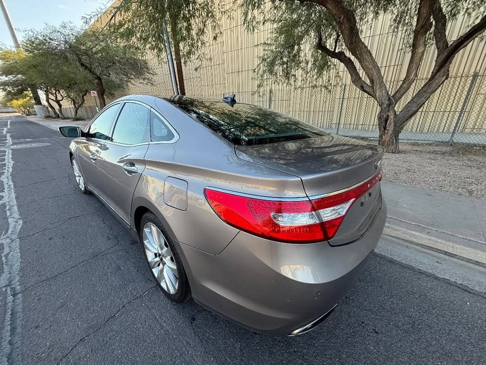 2012 Hyundai Azera - Image 4 of 13