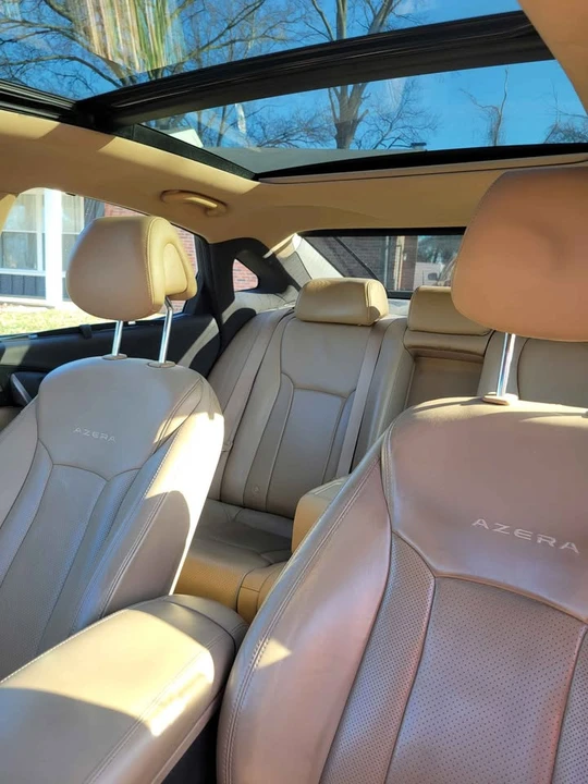 2012 Hyundai Azera - Image 3 of 6