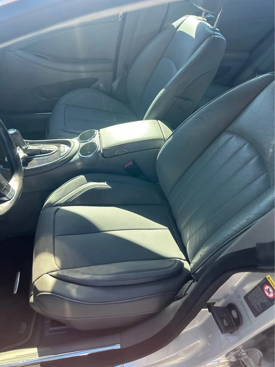2012 Hyundai Azera - Image 10 of 17