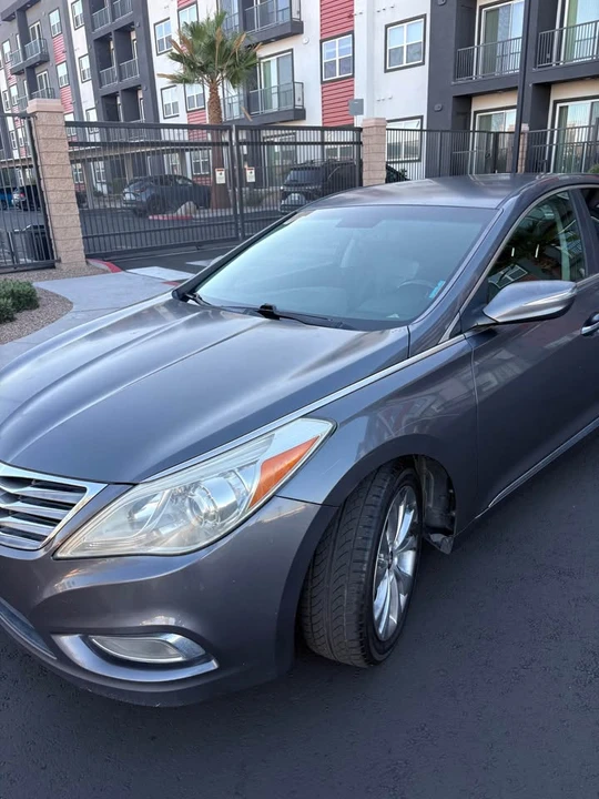 2012 Hyundai Azera - Image 4 of 9