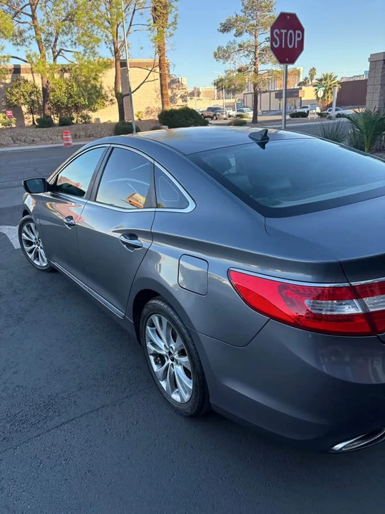 2012 Hyundai Azera - Image 5 of 9
