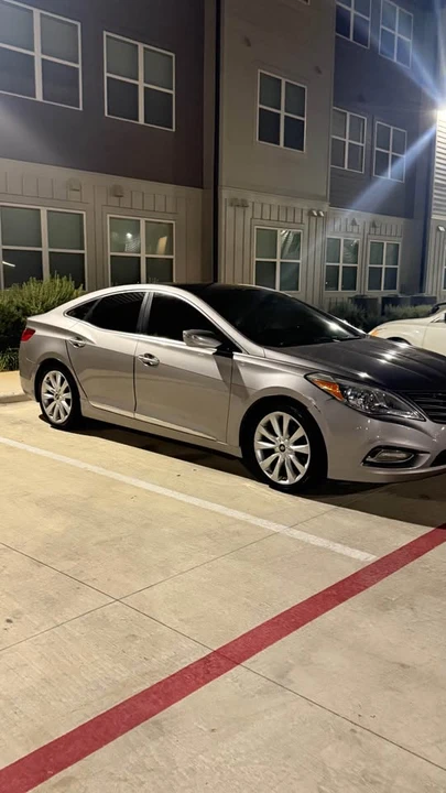 2012 Hyundai Azera - Image 4 of 12