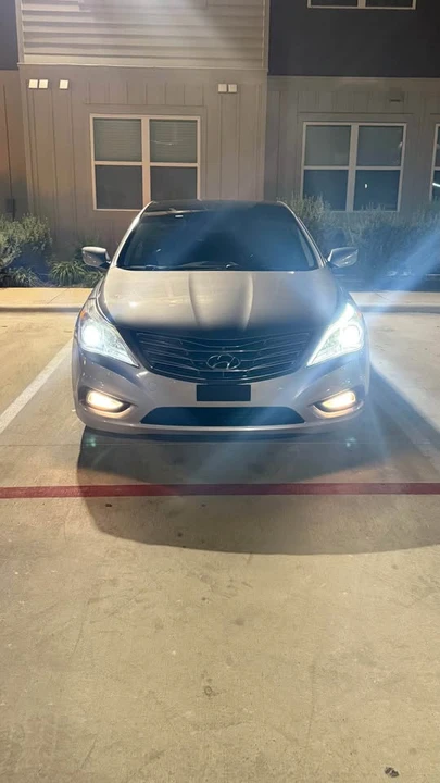 2012 Hyundai Azera - Image 2 of 12