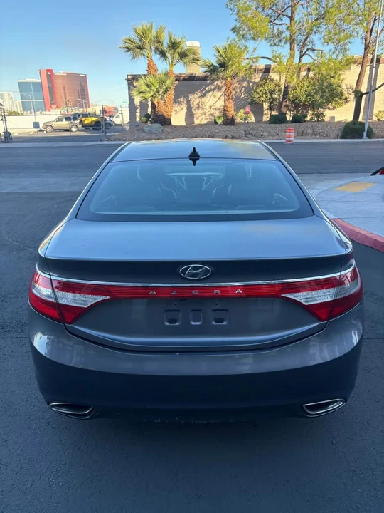 2012 Hyundai Azera - Image 2 of 9