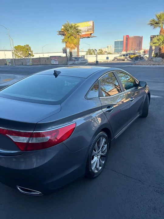 2012 Hyundai Azera - Image 3 of 9