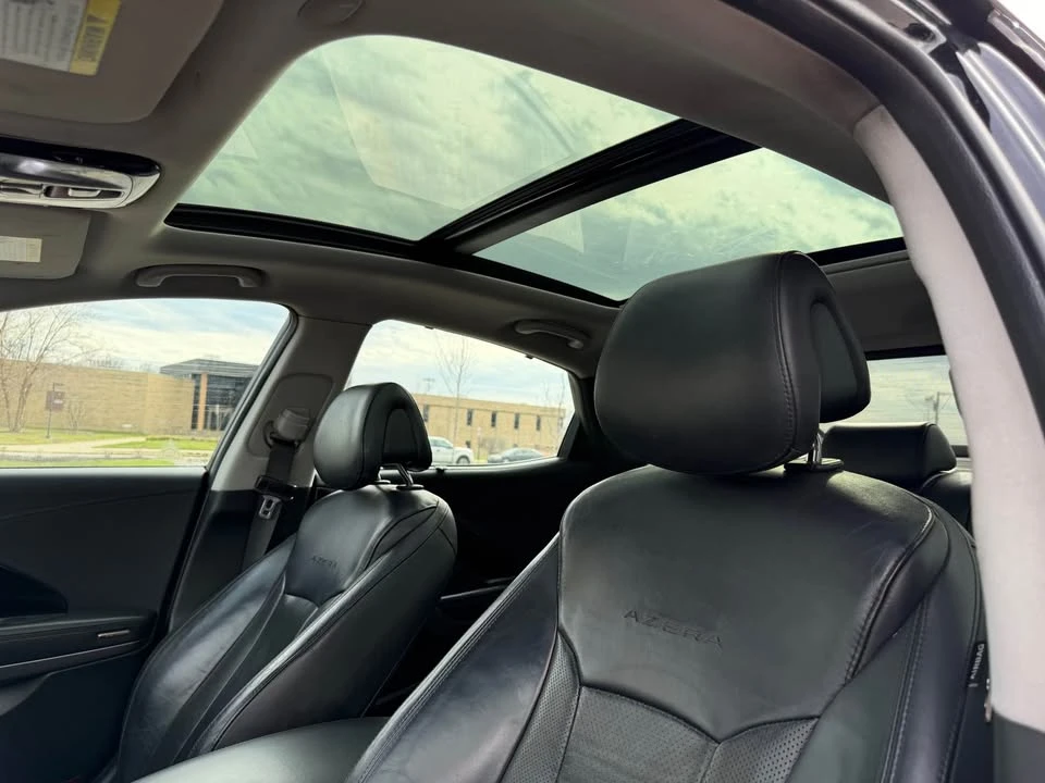 2012 Hyundai Azera - Image 11 of 20