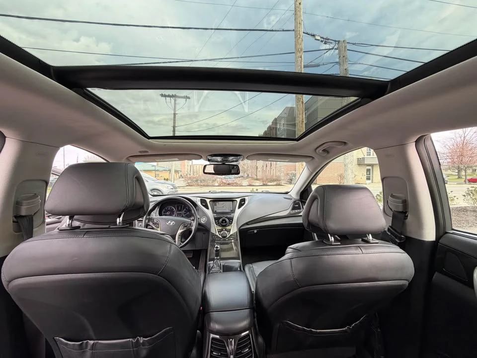 2012 Hyundai Azera - Image 16 of 20