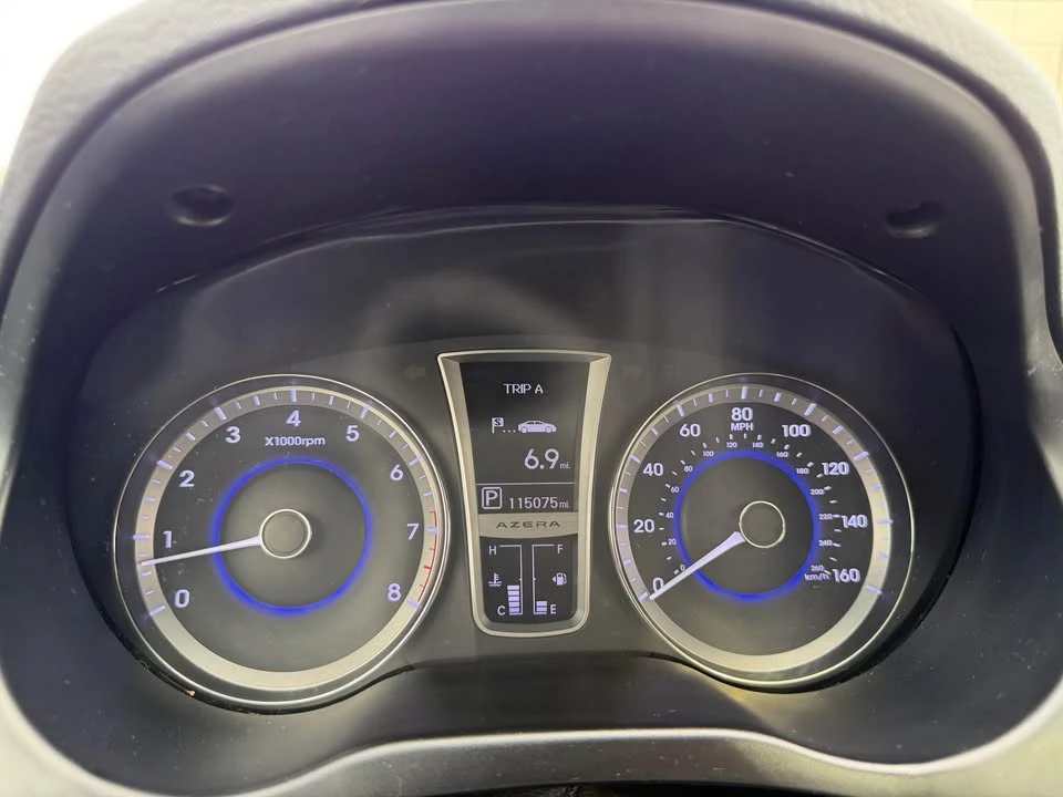 2012 Hyundai Azera - Image 13 of 20